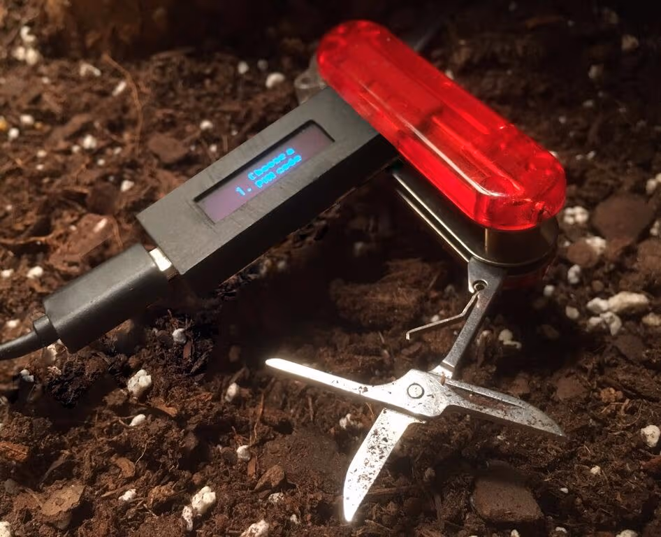One of Danielle's many creations: a swiss army knife with a crypto wallet contained inside it. Image from Cryptocutlery.